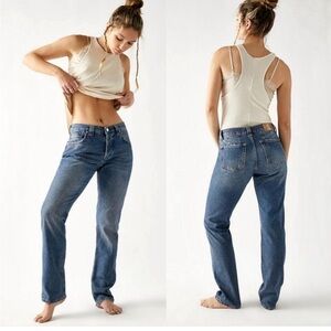 Free People We the Free Curvy Siren Low Rise Straight Leg Jean size 26